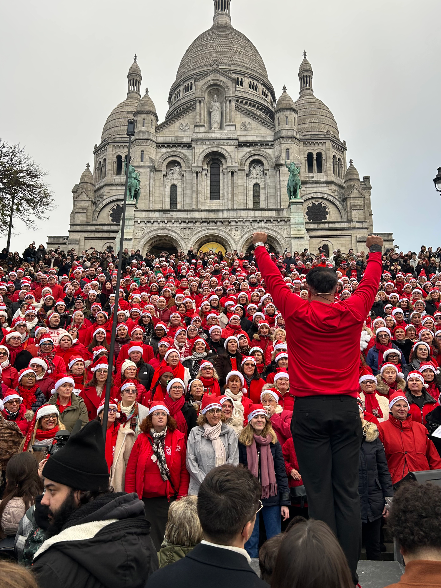 Noël à Paris : 500 choristes font vibrer le Sacré-Cœur avec Chorus United